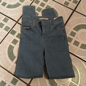 Levi’s 720 high rise super skinny jeans